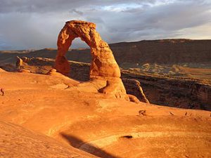 Arches National Park - Delicate Arch beim Sonnenuntergang